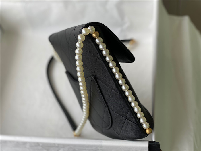 CHANEL 샤넬 카프스킨 퀼팅 스트랩 스몰 호보백 AS2503