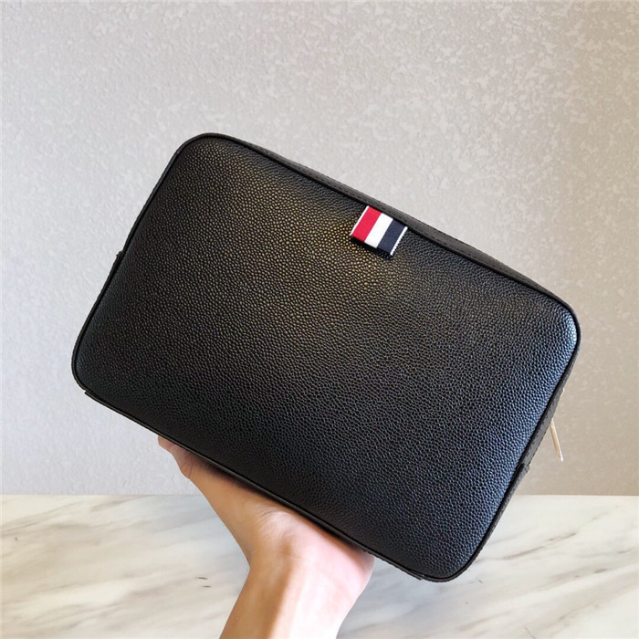 Thom Browne  톰브라운 파우치백 TB18080
