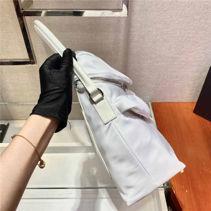 PRADA 프라다 시그노가죽 트리밍 나일론 토트백 1BC16