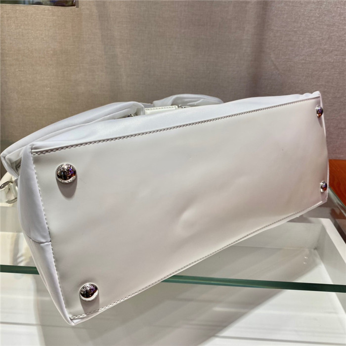 PRADA 프라다 시그노가죽 트리밍 나일론 토트백 1BC16