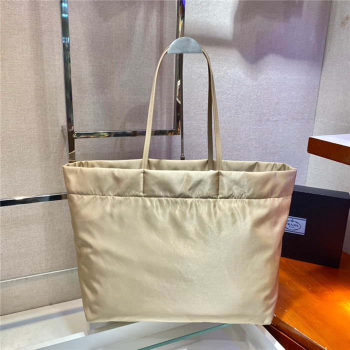 PRADA  프라다 나일론 쇼핑백 1BG107