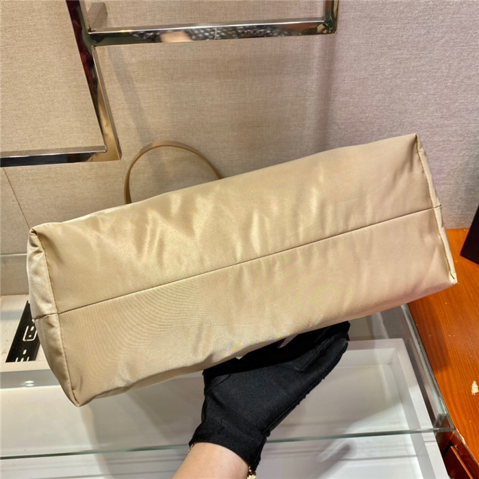 PRADA  프라다 나일론 쇼핑백 1BG107