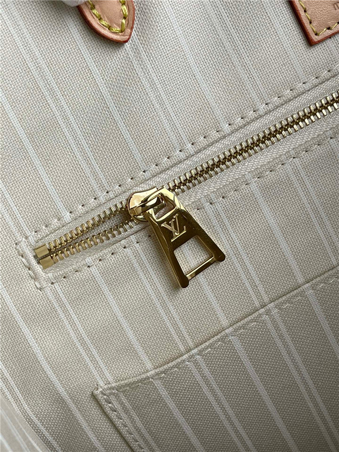 Louis Vuitton 루이비통 온더고 GM 토트백 M57639