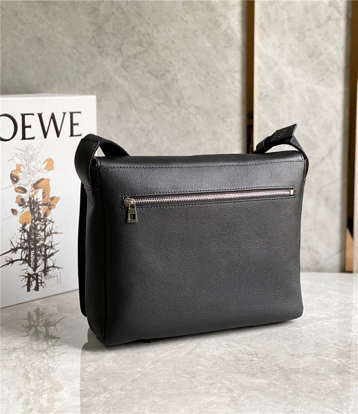 Loewe 로에베 남성용 메신져백 L691010