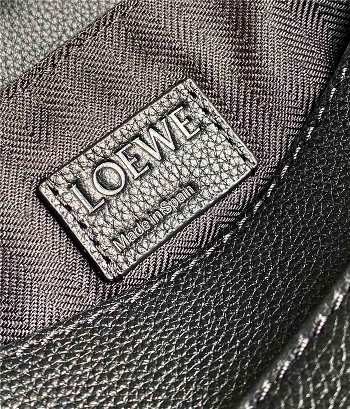 Loewe 로에베 남성용 메신져백 L691010