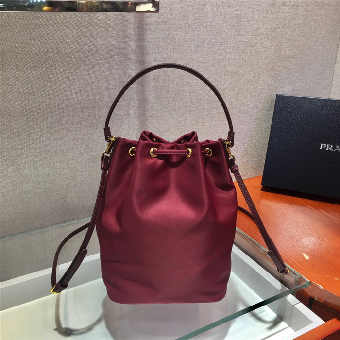 PRADA  프라다 버킷백 (신상컬러) 1BH038