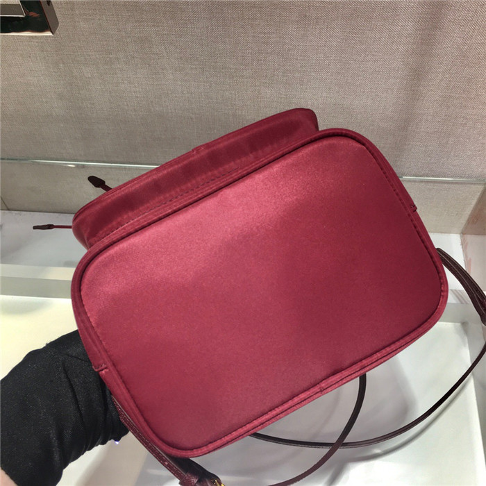 PRADA  프라다 버킷백 (신상컬러) 1BH038