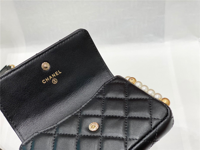 CHANEL 샤넬 진주 스트랩 미니 플랩 카드 홀더백 A81085