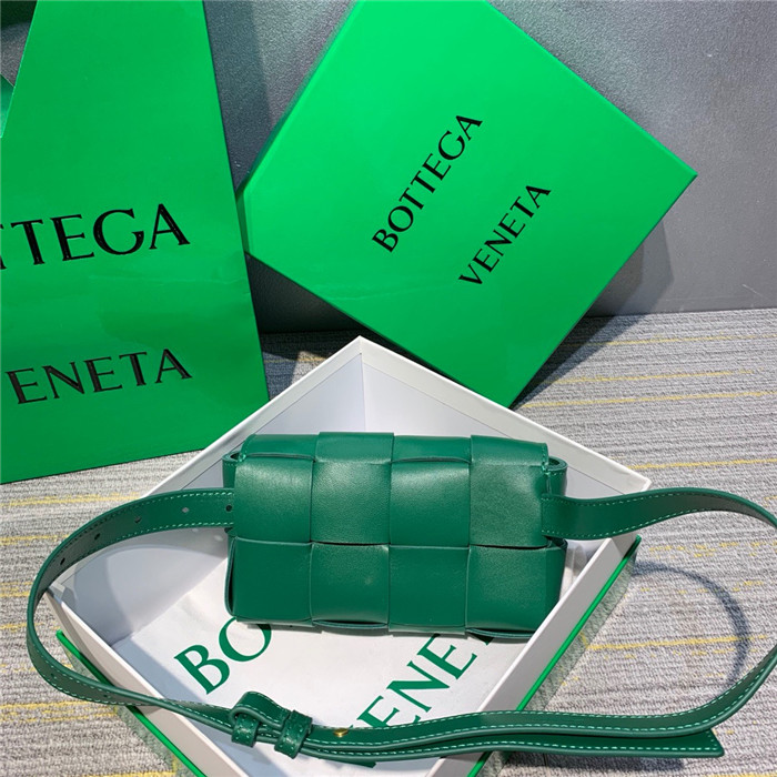 BOTTEGA VENETA 보테가 베네타 힙색 B90770
