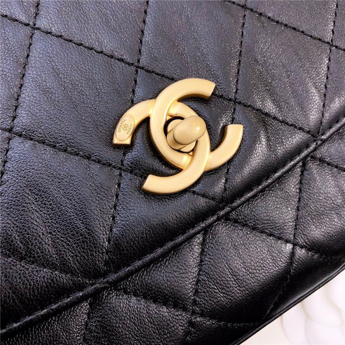 CHANEL 샤넬 탑핸들 미듐 플랩백 AS2478