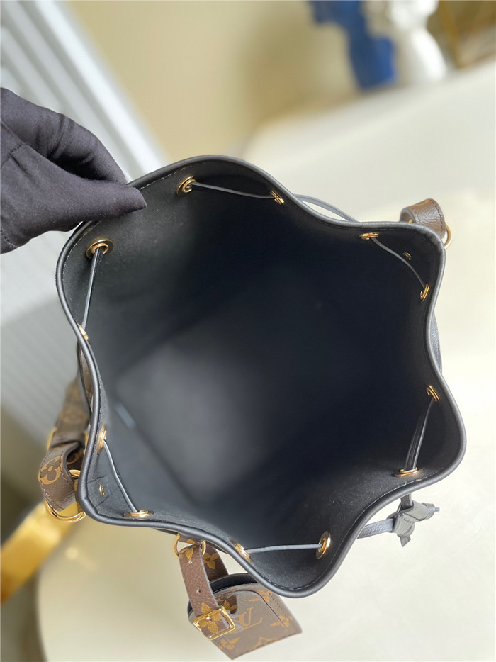 LOUIS VUITTON 루이비통 네오노에 M69721