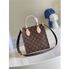  LOUIS VUITTON 루이비통 삭 플라 숄더백 M45847