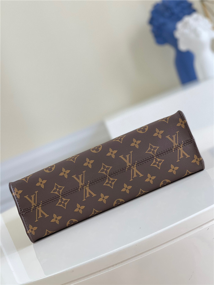 LOUIS VUITTON 루이비통 쁘띠 삭 플라 숄더백 M4584