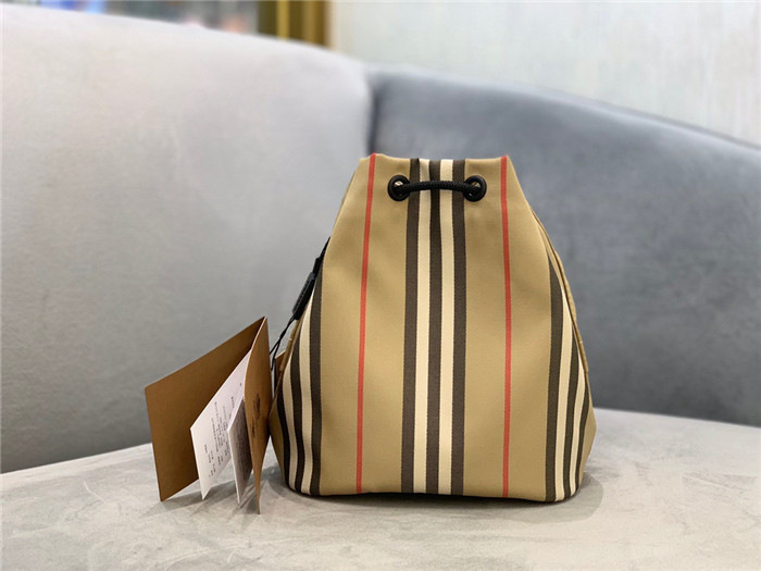  Burberry 버버리 버킷백 B61511