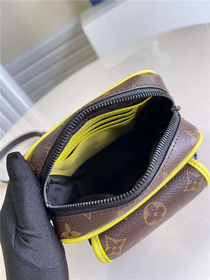 LOUIS VUITTON 루이비통 미니 크로스백 M69404