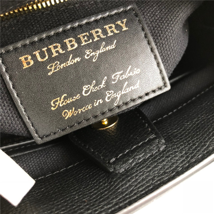 Burberry 버버리 미니 배너백 B7121