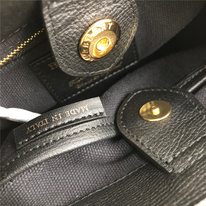 Burberry 버버리 미니 배너백 B7121