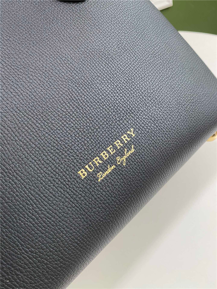 Burberry 버버리 배너백 미듐 B7940