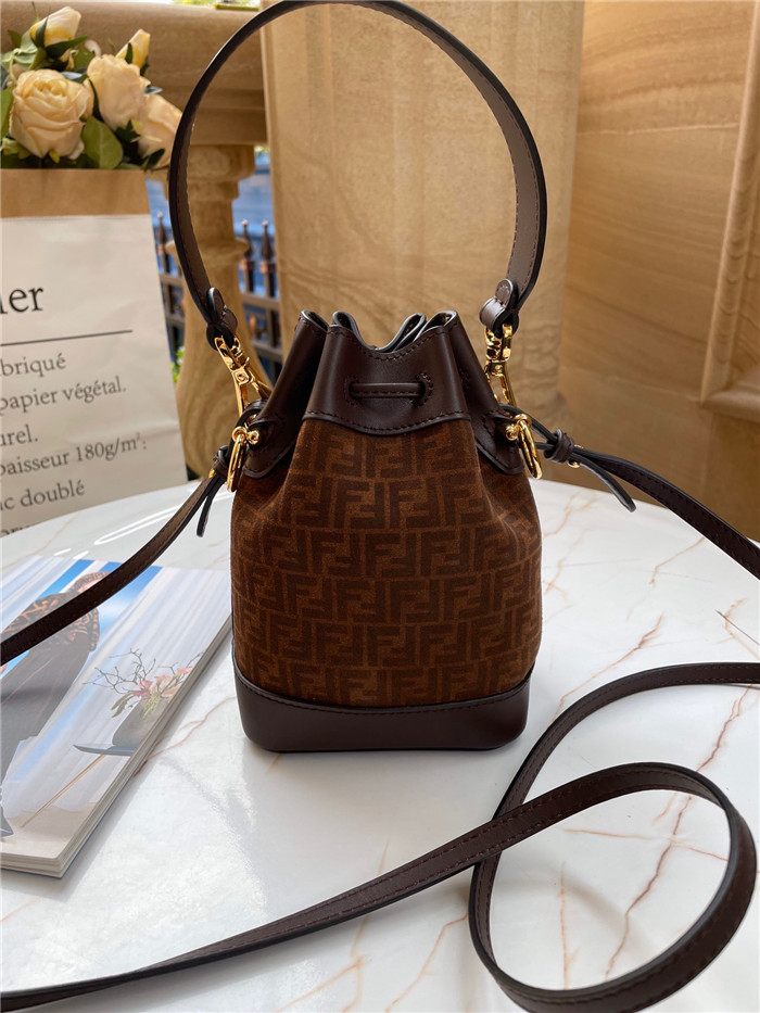 Fendi 펜디 몬트레조 미니 버킷백 F64010
