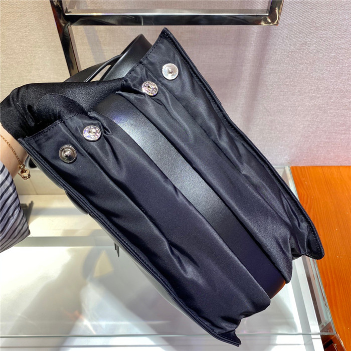 PRADA 프라다 나일론 토트백 1BC318