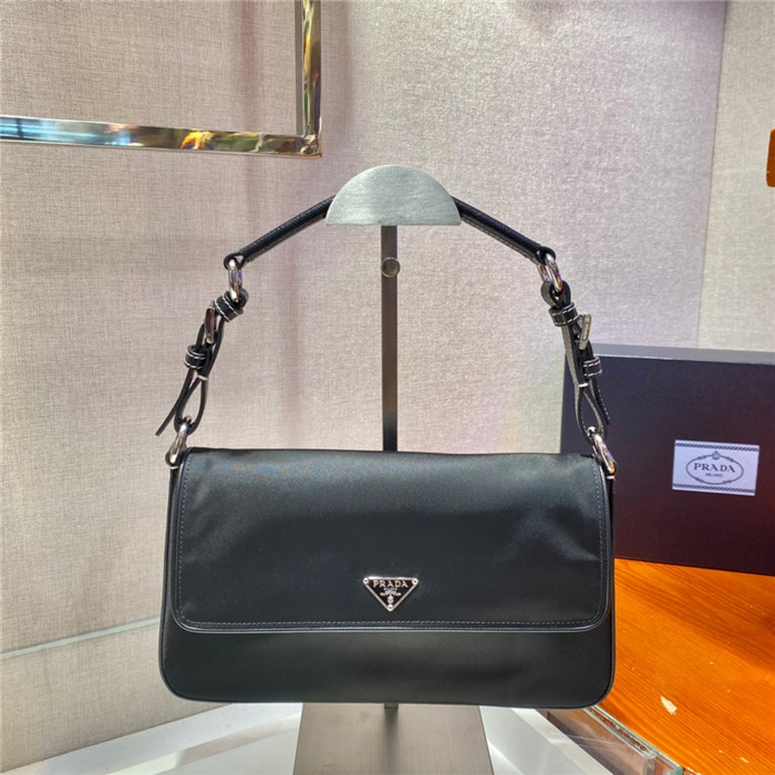 PRADA 프라다 나일론 토트&숄더백 1BD677