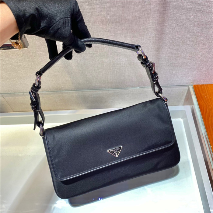 PRADA 프라다 나일론 토트&숄더백 1BD677