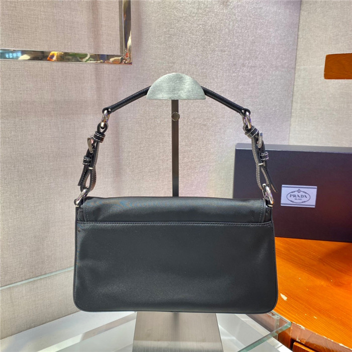 PRADA 프라다 나일론 토트&숄더백 1BD677