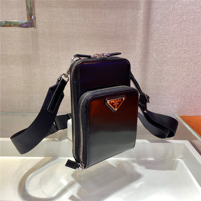 PRADA  프라다 브러시드 스마트폰 케이스 2ZH126