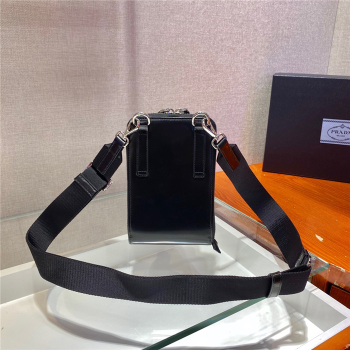 PRADA  프라다 브러시드 스마트폰 케이스 2ZH126
