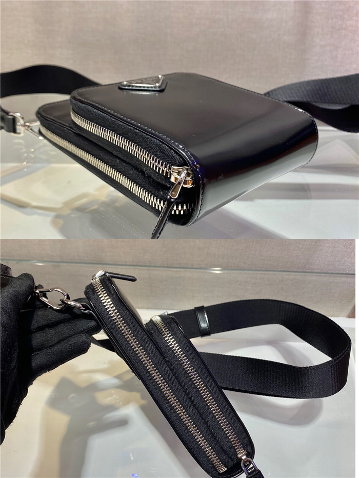 PRADA  프라다 브러시드 스마트폰 케이스 2ZH126