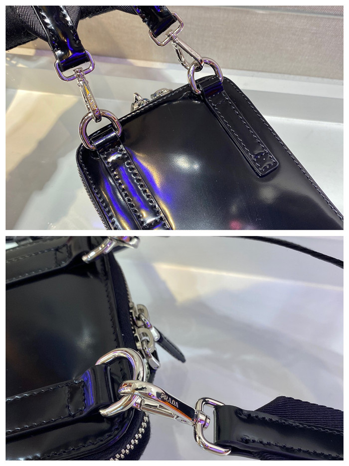 PRADA  프라다 브러시드 스마트폰 케이스 2ZH126