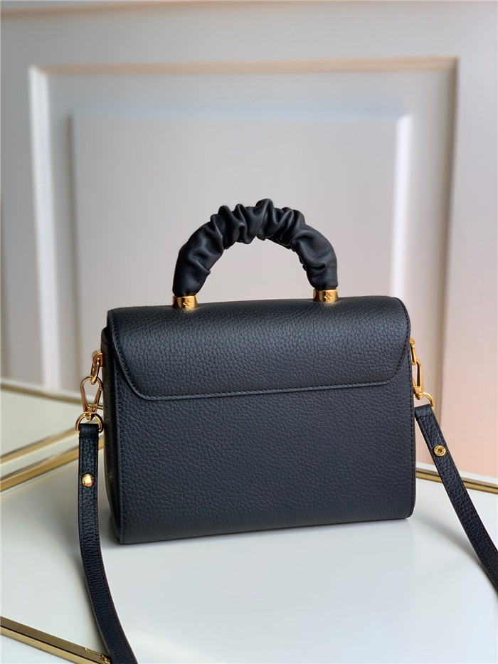  LOUIS VUITTON  루이비통 트위스트 MM M58688