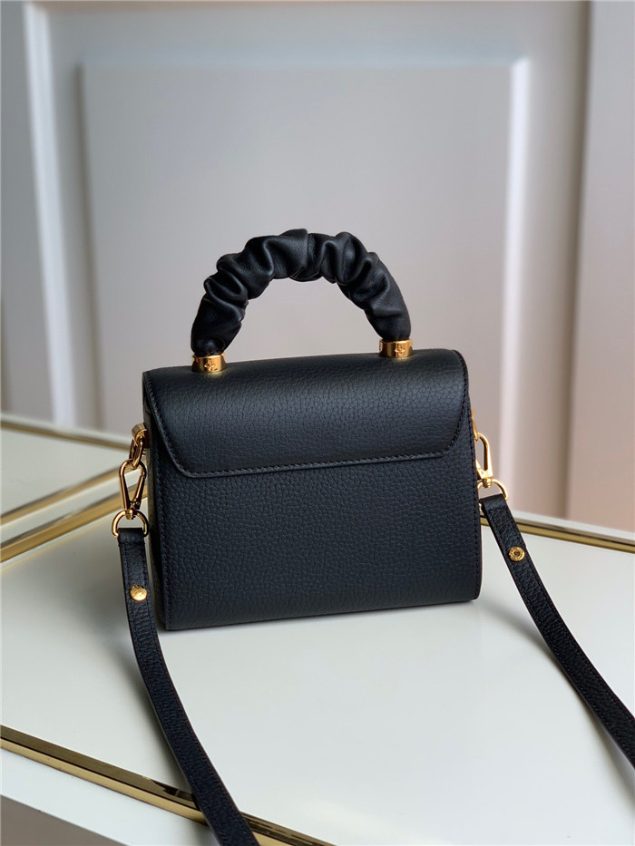  LOUIS VUITTON  루이비통 트위스트 MM M58688