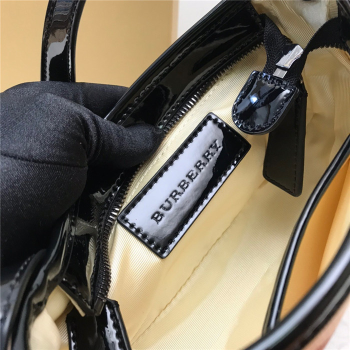 Burberry 버버리 토트&숄더백 B64001