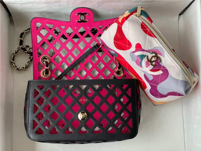 CHANEL 샤넬 카프스킨 플랩백 메탈 AS2370