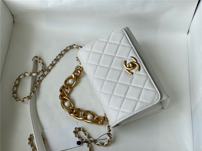 CHANEL 샤넬 트리플 펄 체인 플랩백 미니 AS2638