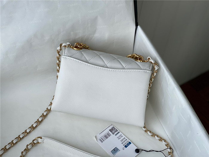 CHANEL 샤넬 트리플 펄 체인 플랩백 미니 AS2638