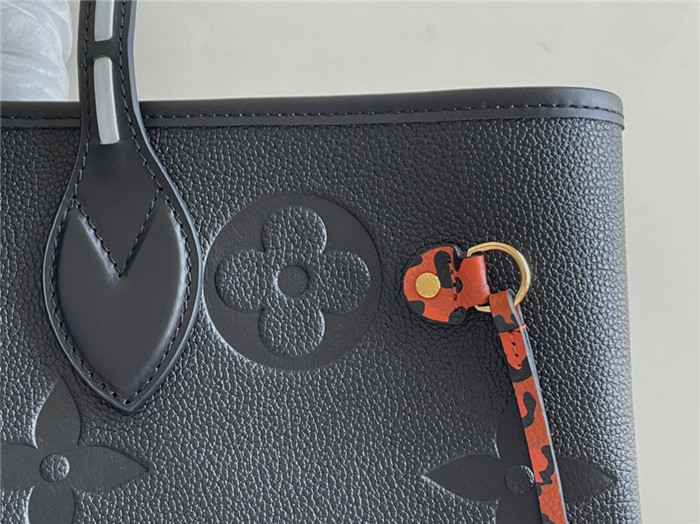  LOUIS VUITTON  루이비통 앙프렝뜨 투르텔 네버풀 MM M45686