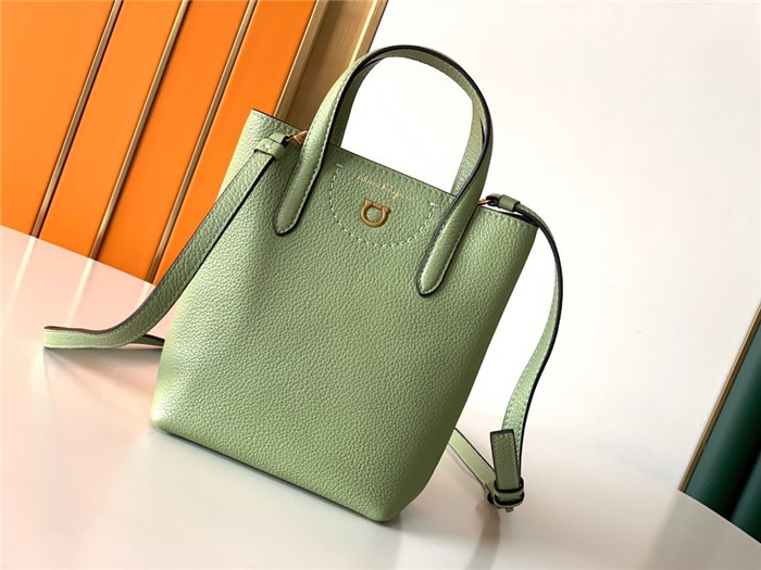 FERRAGAMO 페레가모 미니 버킷백 F69088-