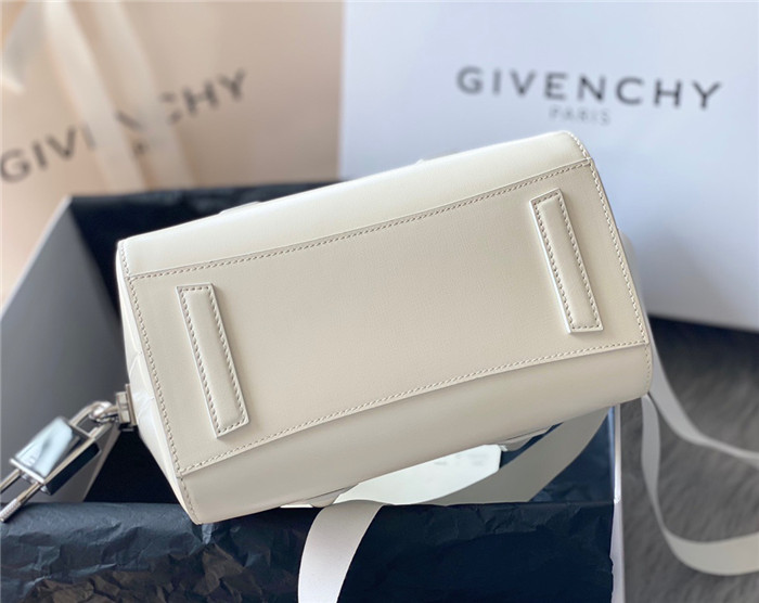 GIVENCHY 지방시 미니 안티고나백 G38710