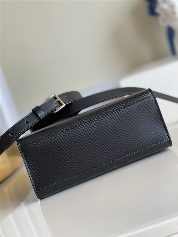 LOUIS VUITTON 루이비통 쁘띠 삭 플라 M58600