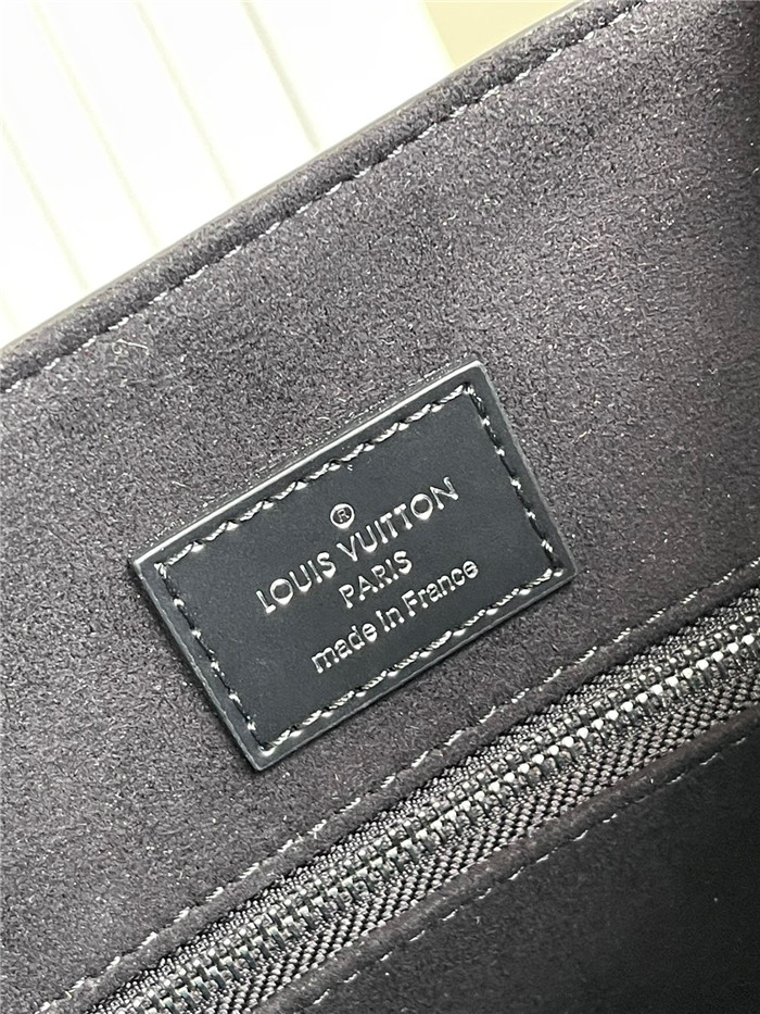 LOUIS VUITTON 루이비통 쁘띠 삭 플라 M58600