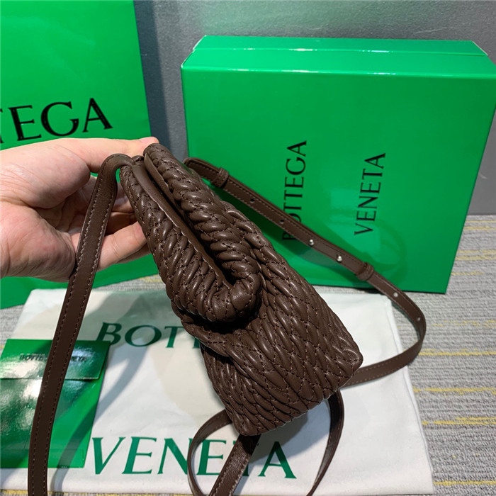 BOTTEGA VENETA 보테가 트라이앵글백 B55668