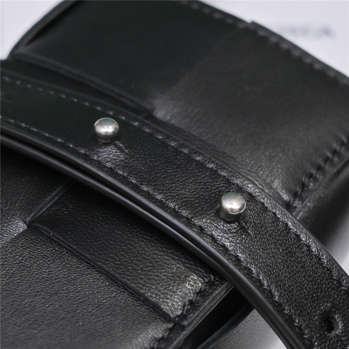 [배우 표예진] BOTTEGA VENETA 보테가 베네타 카세트백 미니 B6813