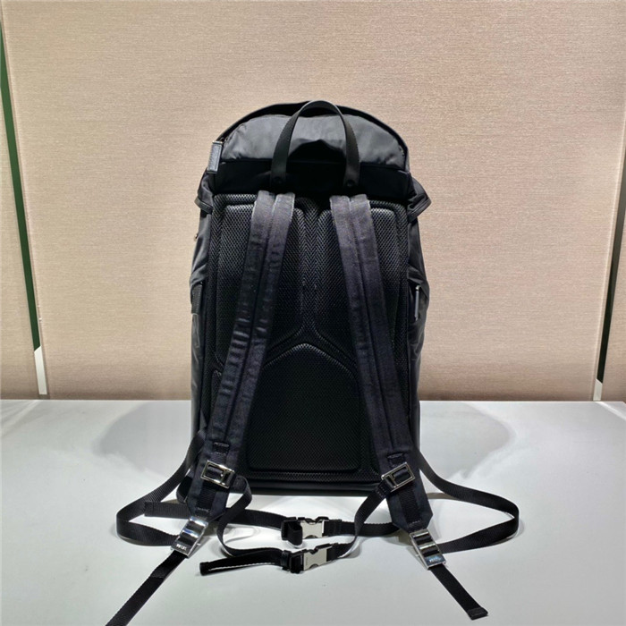  PRADA 프라다 더팩토리 삼각 로고 나일론 백팩 2VZ019