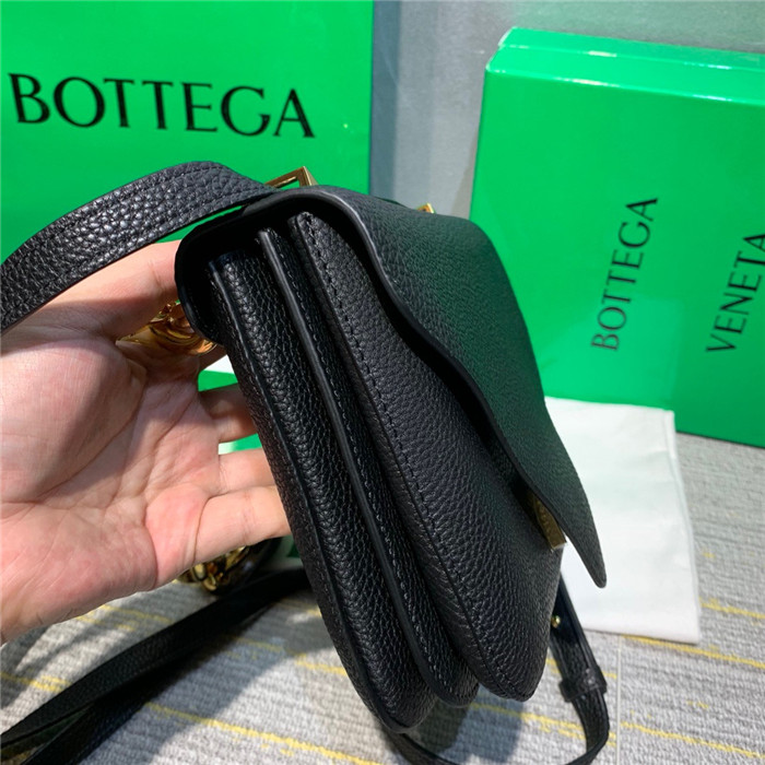 BOTTEGA VENETA  보테가 베네타 마운트백 B19120