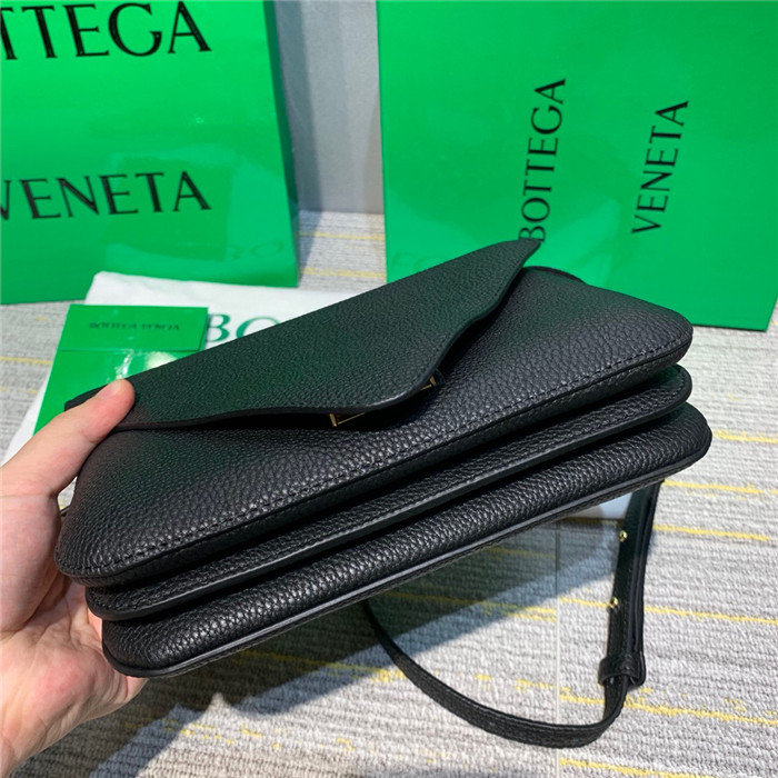 BOTTEGA VENETA  보테가 베네타 마운트백 B19120