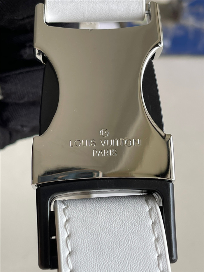 LOUIS VUITTON 루이비통 디스커버리 범백 PM M45759
