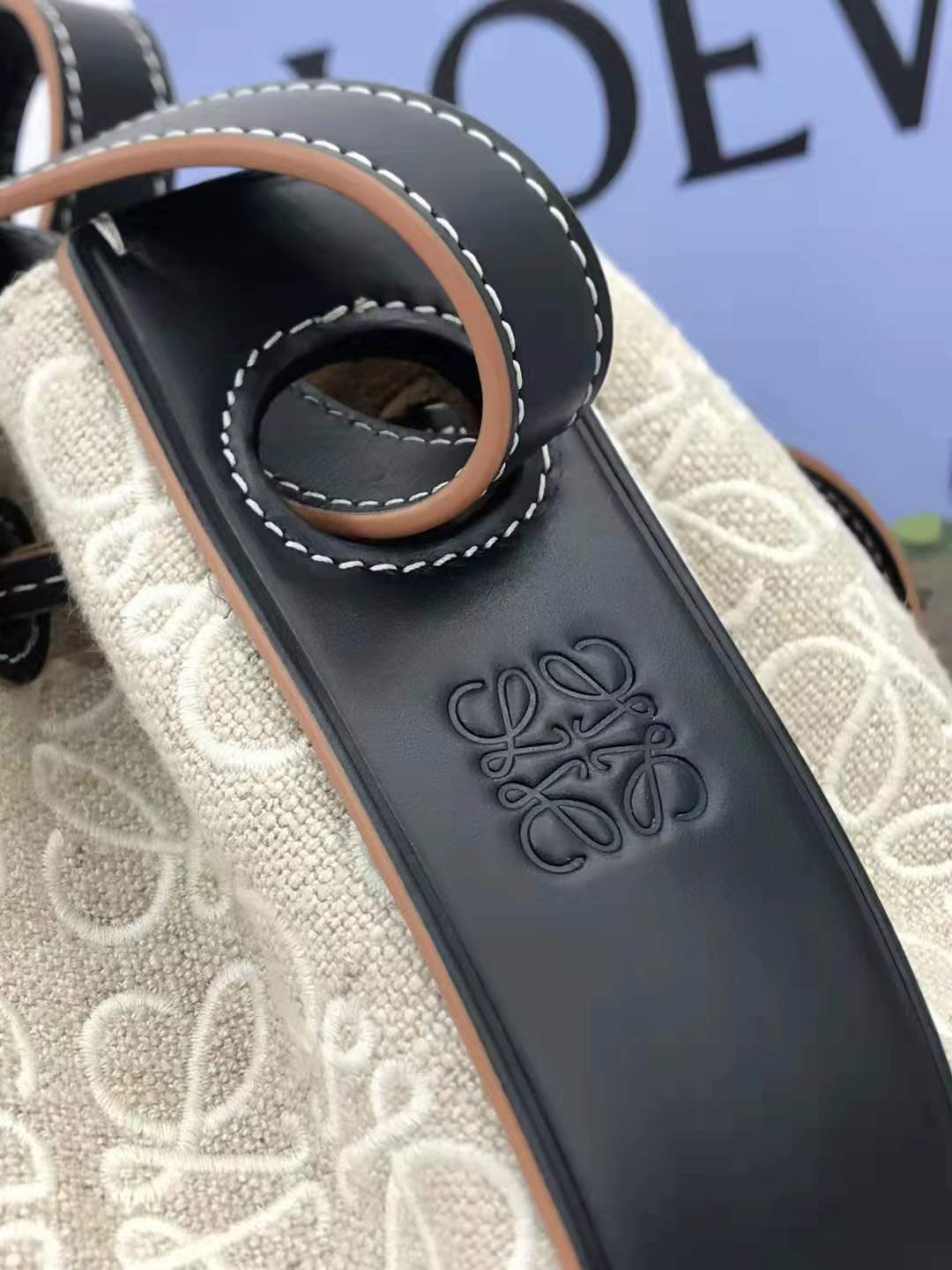 LOEWE  로에베 벌룬백 미듐 L90081