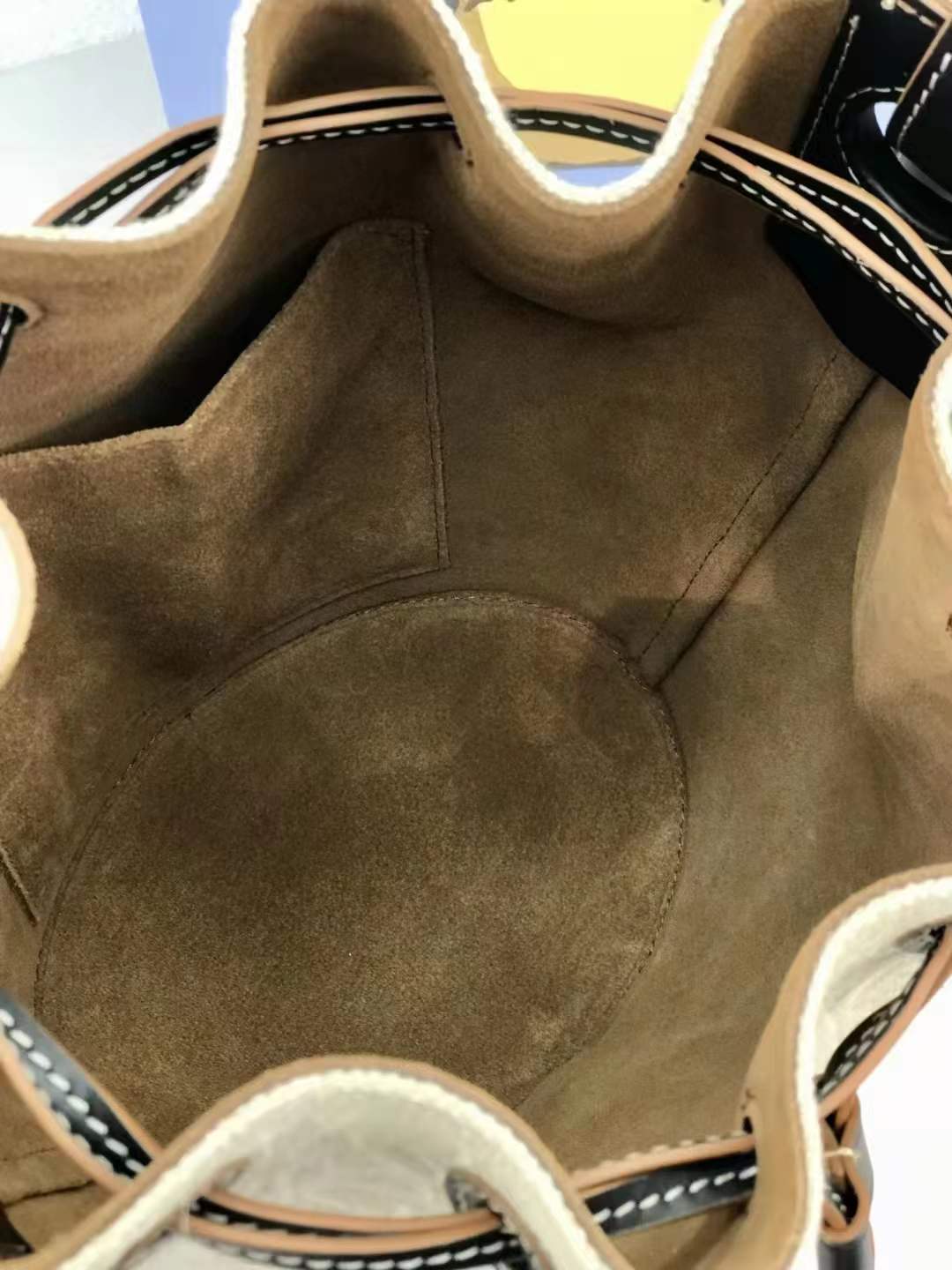 LOEWE  로에베 벌룬백 미듐 L90081